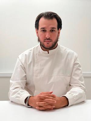 Хирург Амжад Аль-Юсеф